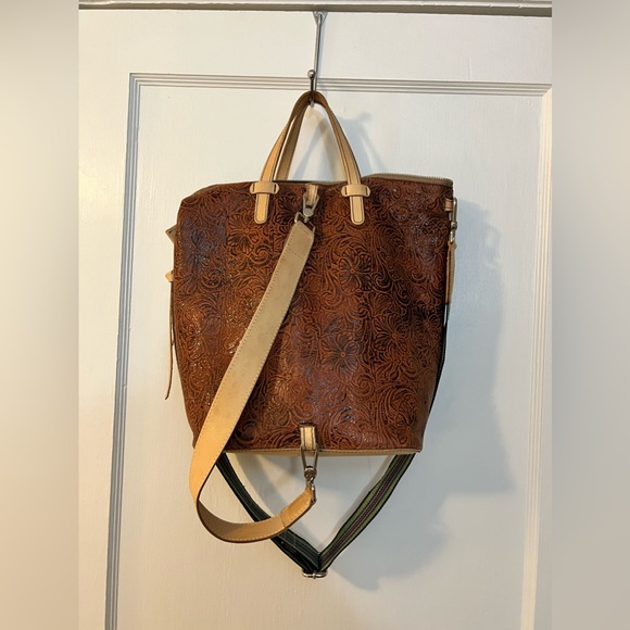 Consuela Sally Sling! 🤎 - Picture 4 of 11